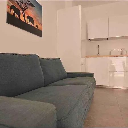 2 Bedroom Nicely Furnished Seaside In - Dima 2 Daire *