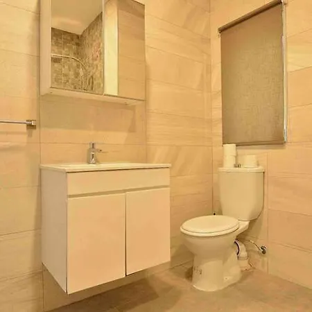 Daire 2 Bedroom Nicely Furnished Seaside In - Dima 2