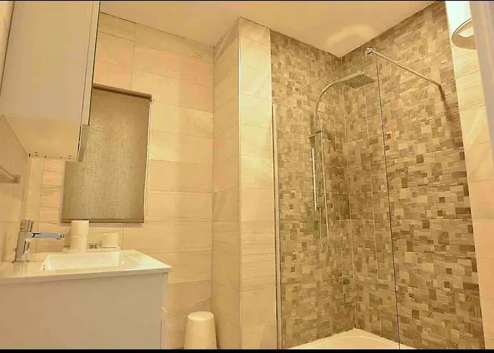 Apartman 2 Bedroom Nicely Furnished Seaside In - Dima 2 *